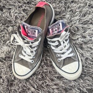 Converse Gray Sneaker with Pink Trim